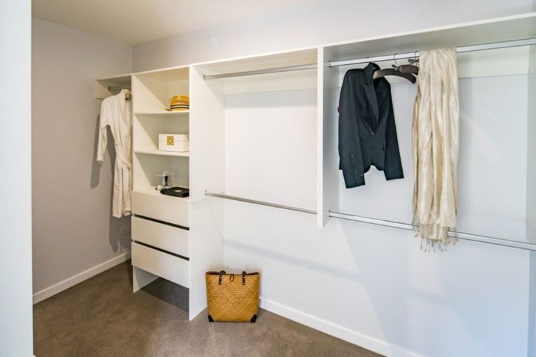 Photo of property in 92 Silverstream Road, Crofton Downs, Wellington, 6035