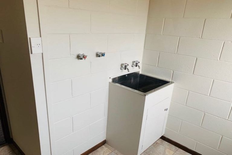 Photo of property in 1/181 Macandrew Road, South Dunedin, Dunedin, 9012