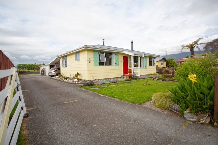 Photo of property in 74 Main Road, Harihari, 7884