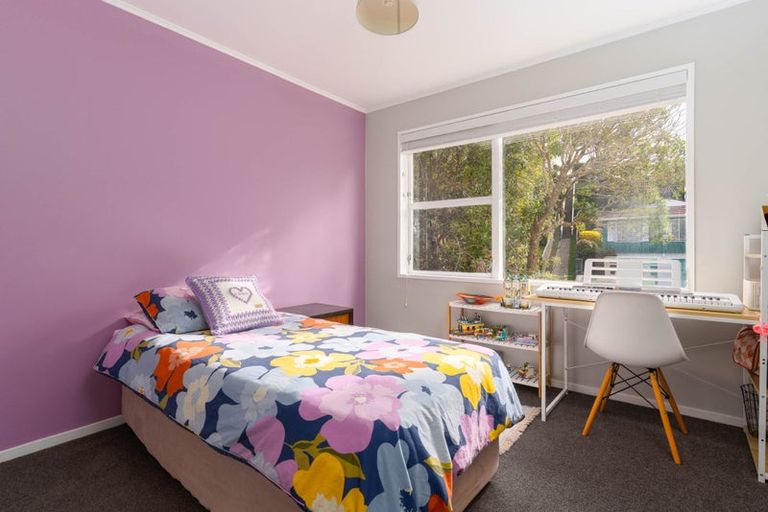 Photo of property in 9 Dormar Place, Churton Park, Wellington, 6037