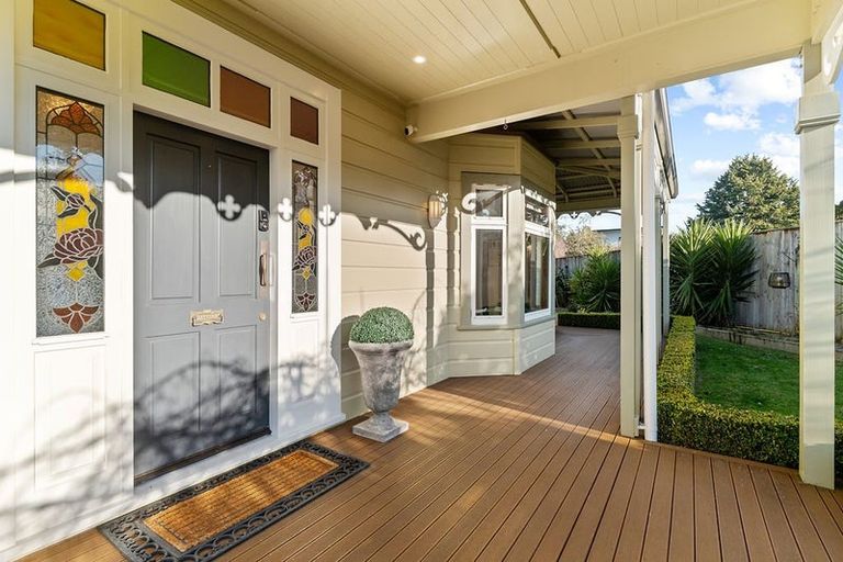 Photo of property in 25 Main Street, Greytown, 5712