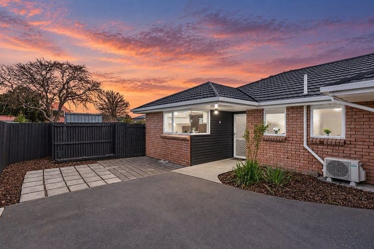 Photo of property in 3/303 Burwood Road, Burwood, Christchurch, 8083