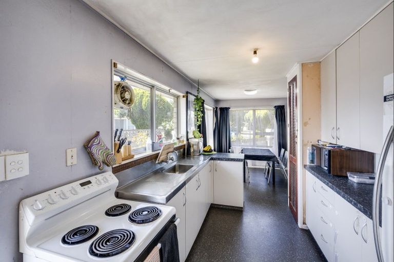 Photo of property in 142 Flaxmere Avenue, Flaxmere, Hastings, 4120