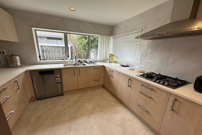 Photo of property in 2/55 Clydesdale Avenue, Somerville, Auckland, 2014