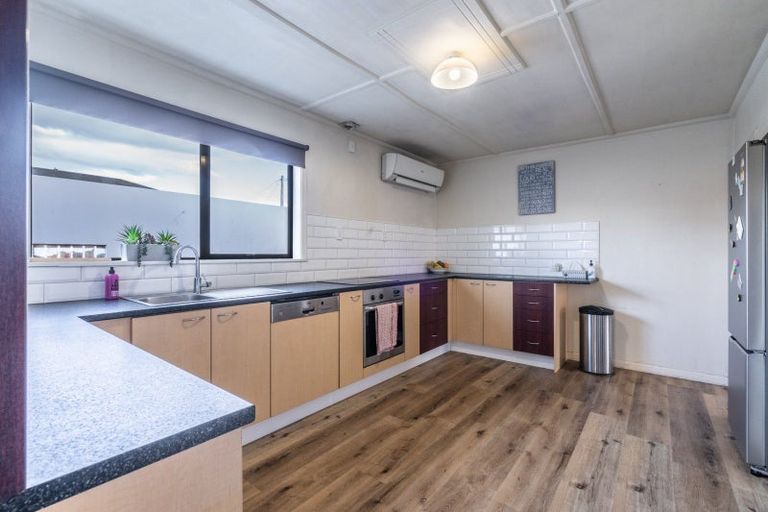 Photo of property in 69 Stobo Street, Grasmere, Invercargill, 9810