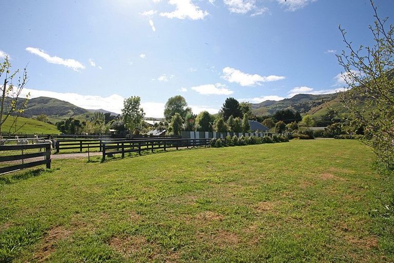 Photo of property in 53 Western Valley Road, Little River, 7591