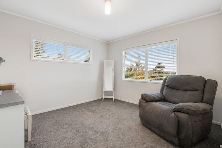 Photo of property in 13b Vipond Road, Stanmore Bay, Whangaparaoa, 0932