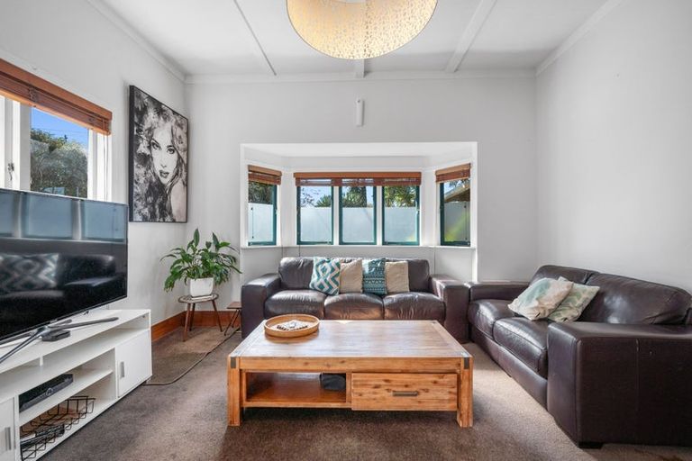 Photo of property in 1/305 Lake Road, Hauraki, Auckland, 0622