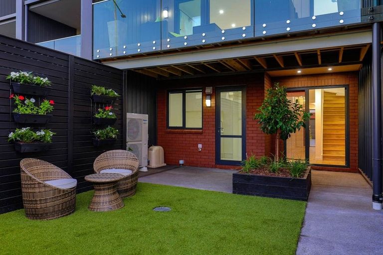 Photo of property in 74 Te Oneroa Way, Long Bay, Auckland, 0630