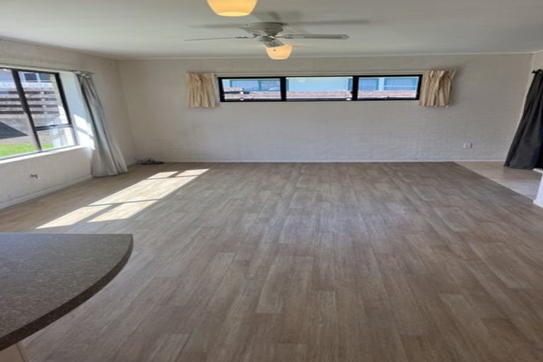 Photo of property in 1/69 West Street, Pukekohe, 2120