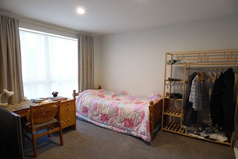 Photo of property in 27 Carder Court, Hobsonville, Auckland, 0618