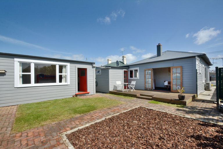Photo of property in 35 Douglas Street, Saint Kilda, Dunedin, 9012