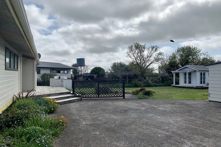 Photo of property in 36 Paul Drive, Ngatea, 3503