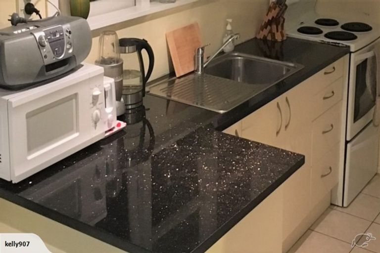 Photo of property in 30 Megan Avenue, Pakuranga Heights, Auckland, 2010