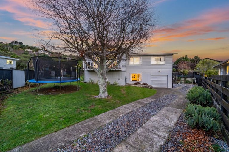 Photo of property in 6 Spey Place, Papakowhai, Porirua, 5024