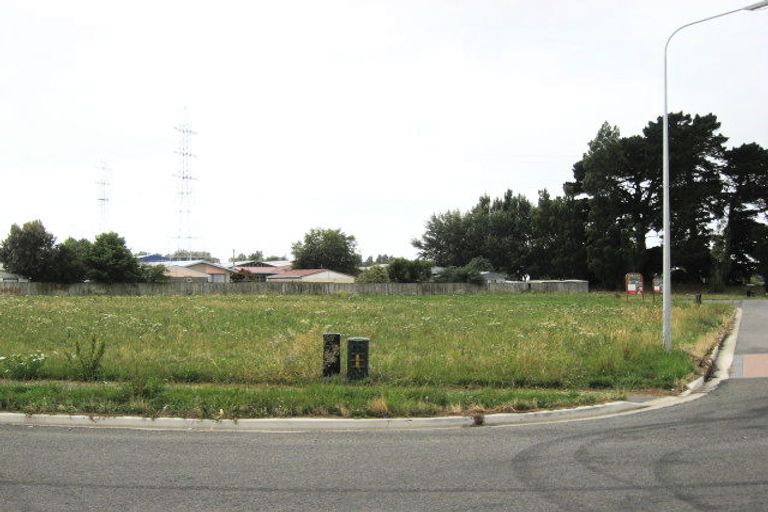 Photo of property in 37 Bayswater Crescent, Bromley, Christchurch, 8062