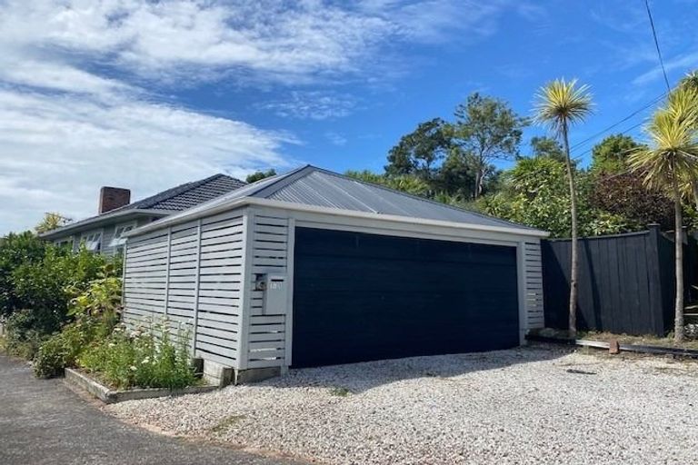 Photo of property in 1/27 Richards Avenue, Forrest Hill, Auckland, 0620
