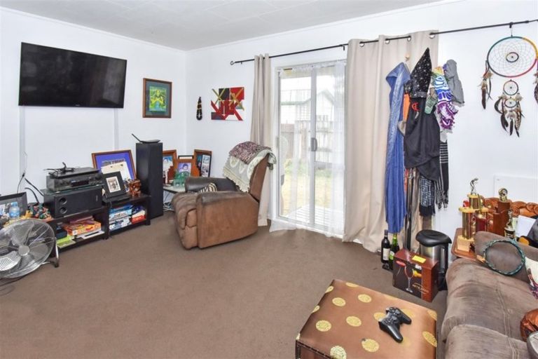 Photo of property in 21a Halsey Road, Manurewa, Auckland, 2102