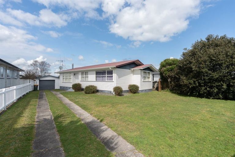 Photo of property in 9 Rosalind Street, Deanwell, Hamilton, 3206