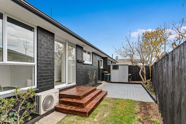 Photo of property in 2/11 Blairdon Place, Bishopdale, Christchurch, 8053