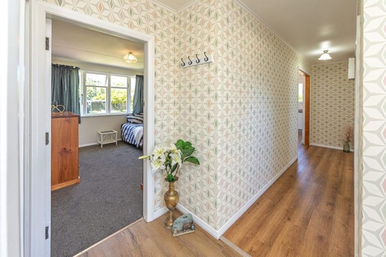 Photo of property in 10 Hadfield Crescent, College Estate, Whanganui, 4500