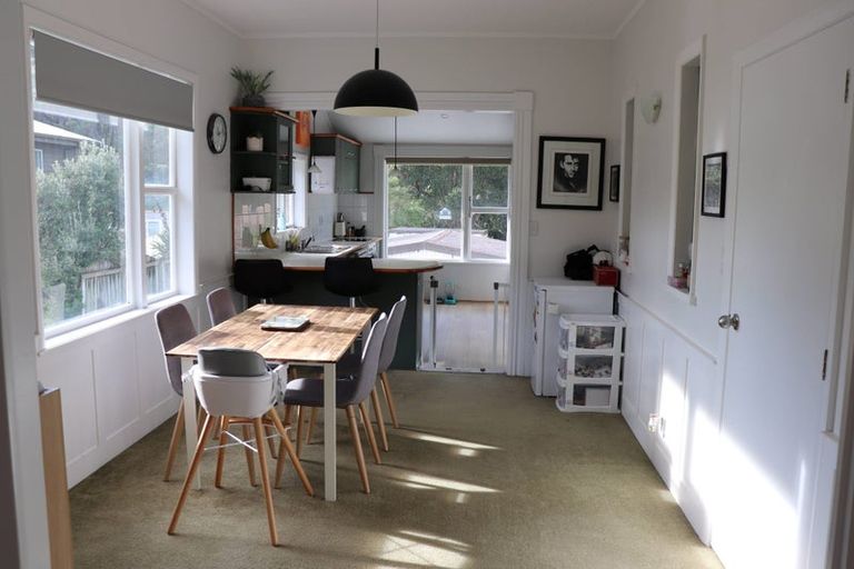 Photo of property in 52 Happy Valley Road, Owhiro Bay, Wellington, 6023