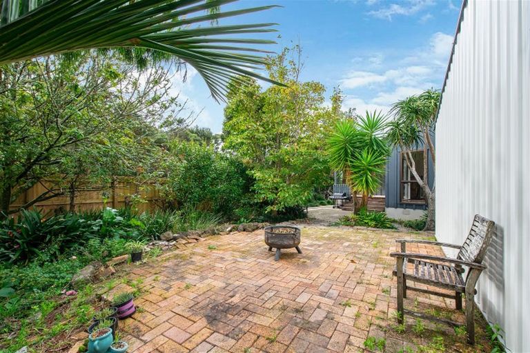 Photo of property in 42 Arodella Crescent, Ranui, Auckland, 0612