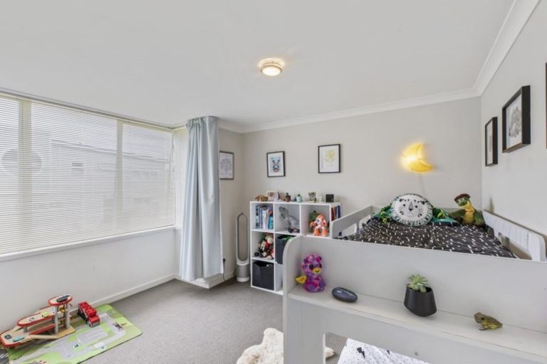 Photo of property in 4 Kensington Drive, Orewa, 0931