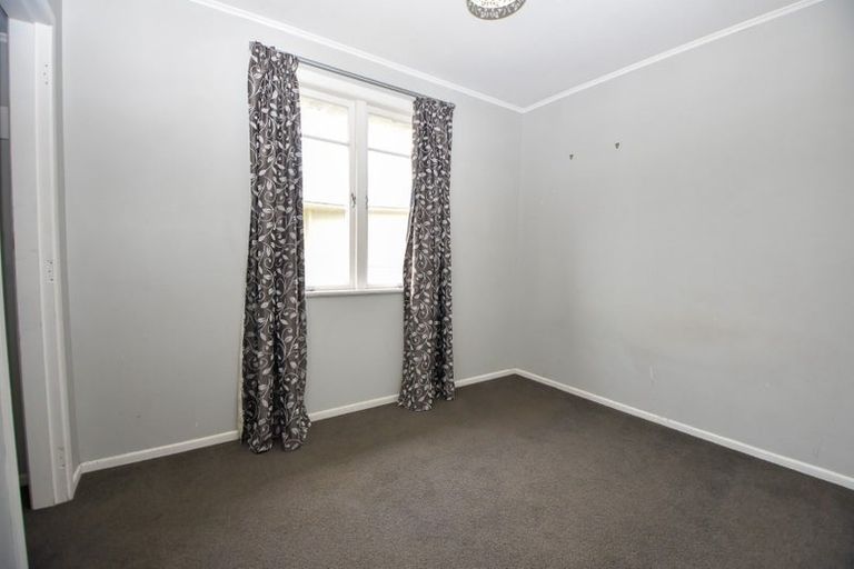 Photo of property in 48 Fergusson Street, Solway, Masterton, 5810