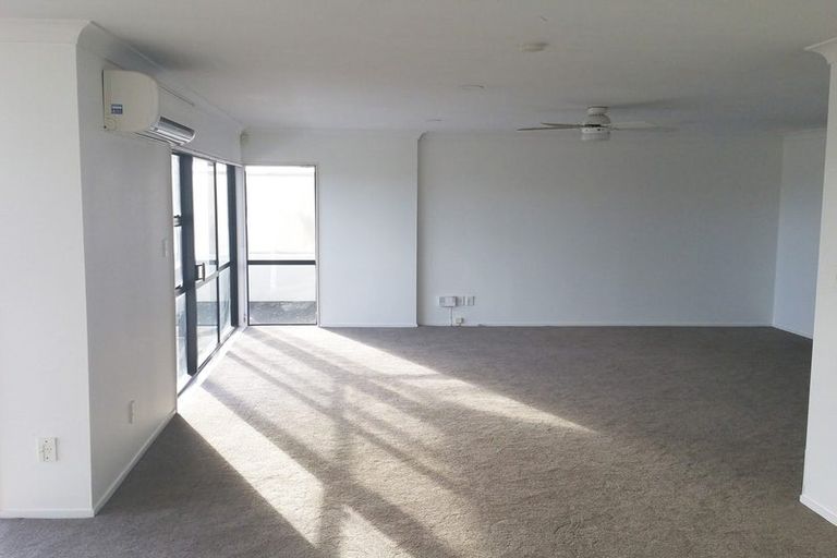 Photo of property in 1/25 Walter Street, Hauraki, Auckland, 0622