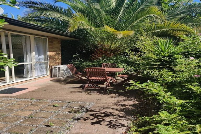 Photo of property in 404a Te Atatu Road, Te Atatu Peninsula, Auckland, 0610