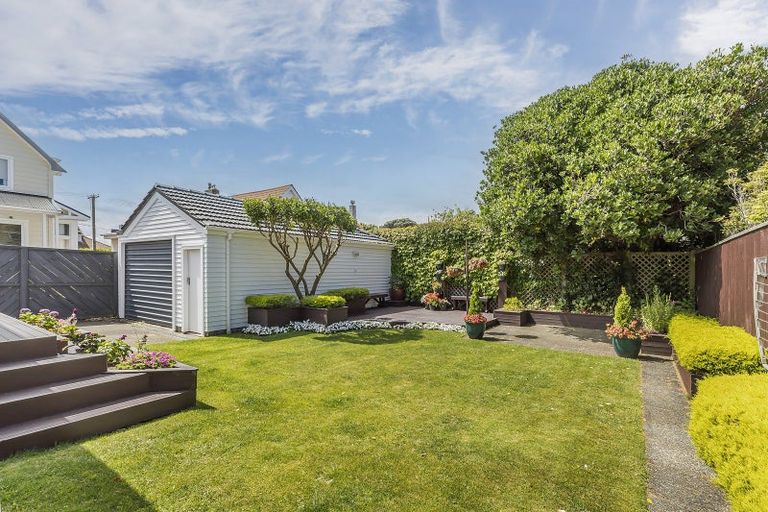 Photo of property in 57 Inglis Street, Seatoun, Wellington, 6022