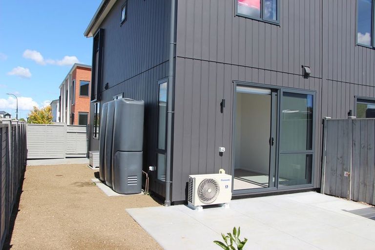 Photo of property in 11 Ngakoro Road, Karaka, Papakura, 2113