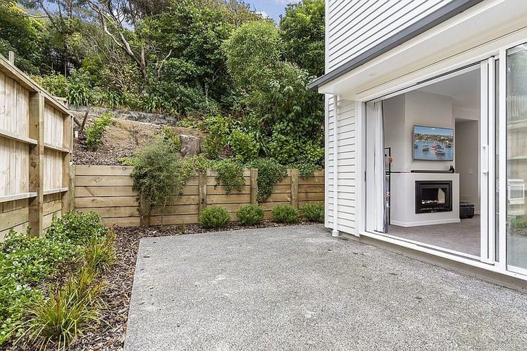 Photo of property in 56e Nicholson Road, Khandallah, Wellington, 6035