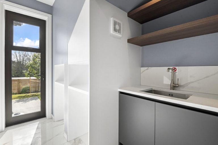 Photo of property in 2 Taku Close, Long Bay, Auckland, 0630