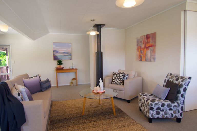 Photo of property in 33 Point Wells Road, Point Wells, Warkworth, 0986