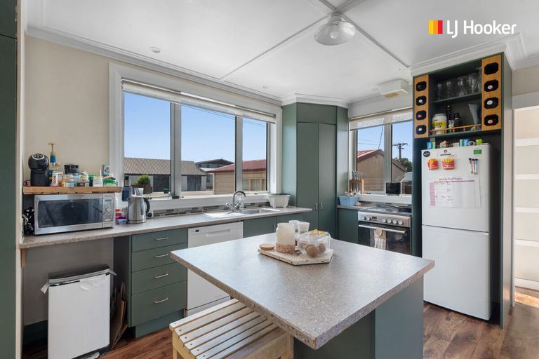 Photo of property in 16 Severn Street, Mosgiel, 9024