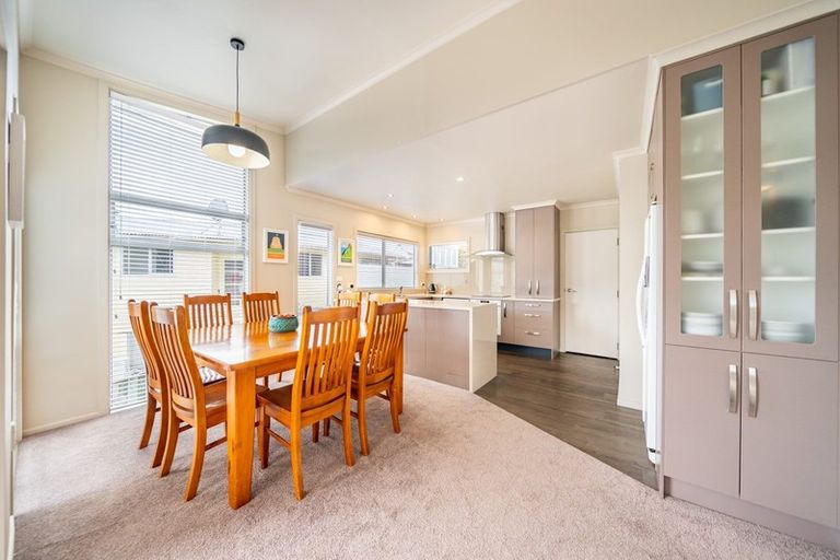 Photo of property in 40 Sunbrae Drive, Silverstream, Upper Hutt, 5019