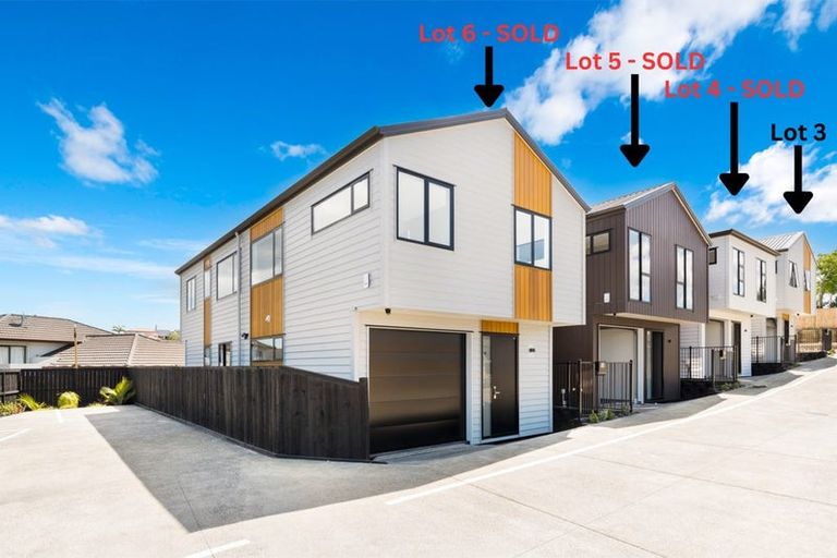 Photo of property in 7/90 Picasso Drive, West Harbour, Auckland, 0618