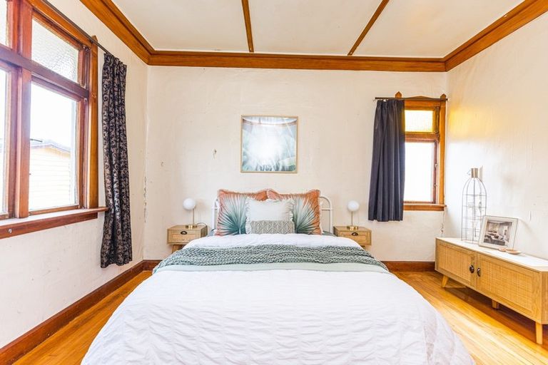 Photo of property in 2 Devon Road, Springvale, Whanganui, 4501