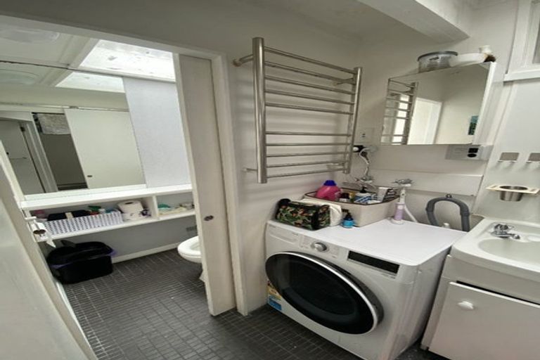 Photo of property in 37 Moa Point Road, Moa Point, Wellington, 6022