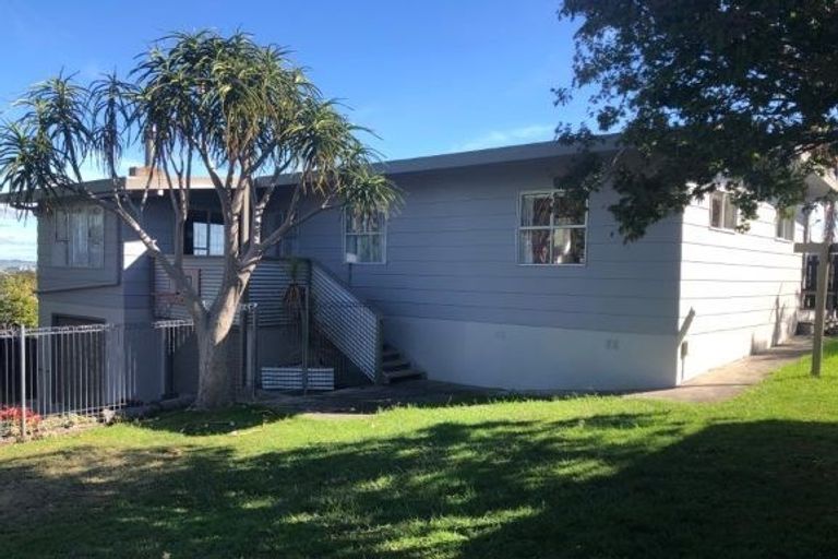 Photo of property in 1 Moa Place, Onerahi, Whangarei, 0110