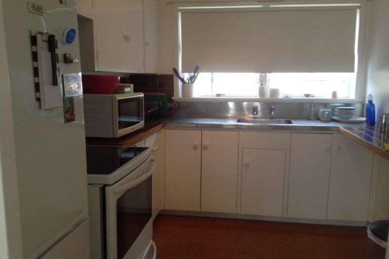 Photo of property in 2/221 Hurstmere Road, Takapuna, Auckland, 0622