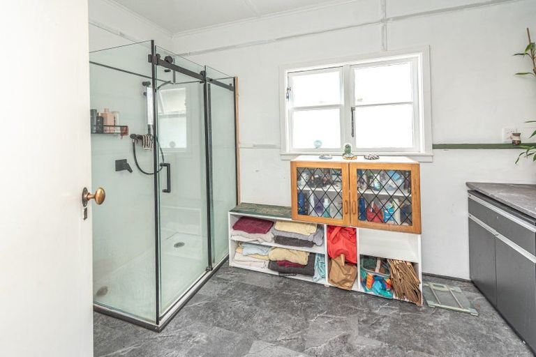 Photo of property in 16 Field Street, Aramoho, Whanganui, 4500