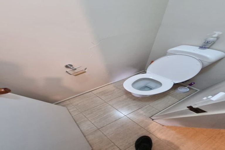 Photo of property in 9 Rangitane Street, Maupuia, Wellington, 6022