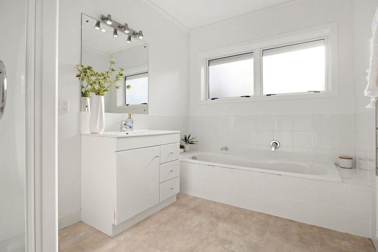 Photo of property in 59 Awatere Avenue, Beerescourt, Hamilton, 3200