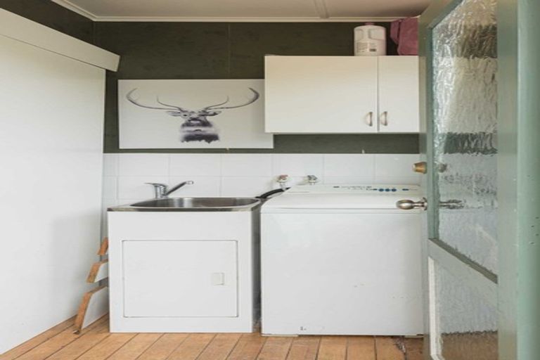 Photo of property in 1 Mcgreevy Street, Waipawa, 4210