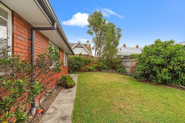 Photo of property in 11 Sutherland Crescent, Westbrook, Palmerston North, 4412