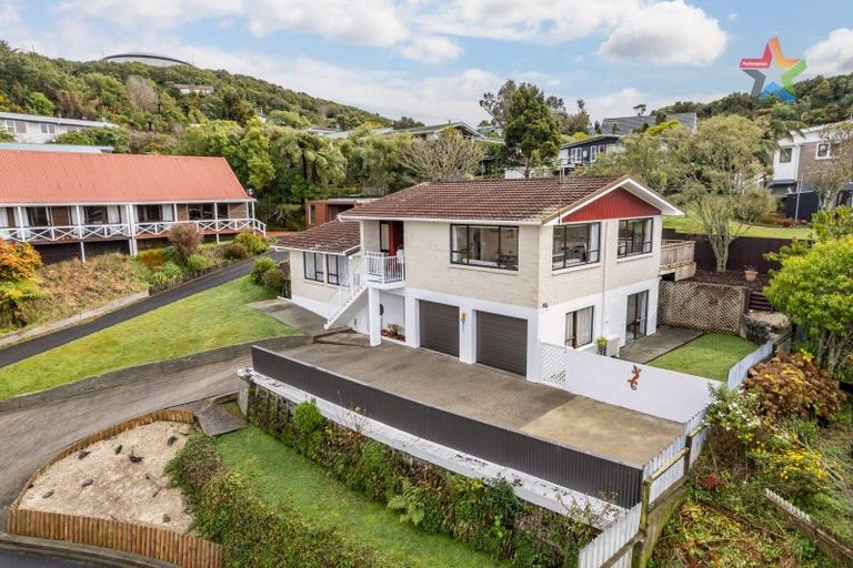 Photo of property in 179 Miromiro Road, Normandale, Lower Hutt, 5010