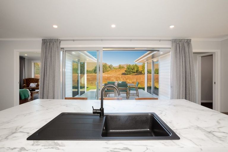 Photo of property in 4 Carlisle Street, Athol, 9793